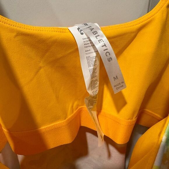 Fabletics medium ruched built in bra tank - Picture 5 of 5